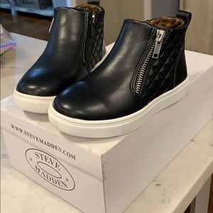 Steve Madden girls shoes